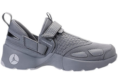Jordan Trunner LX Wolf Grey