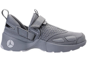 Jordan Trunner LX Wolf Grey
